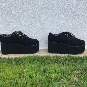 YRU Platform Creepers